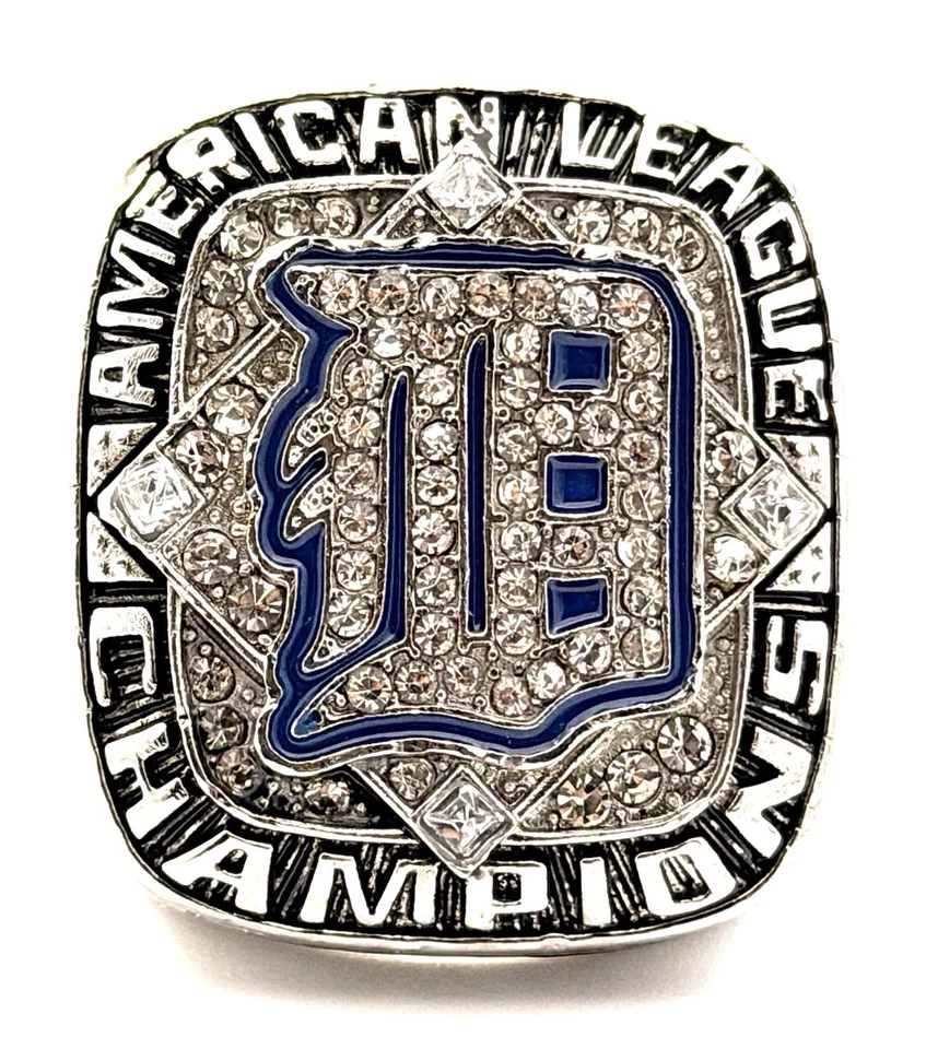 MLB / Anillo Campeonato Serie Mundial Tigres de Detroit 2012 / Young Foto 3 de 4