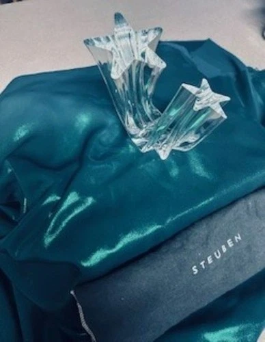 BEAUTIFUL STEUBEN Crystal STAR STREAM By NEIL COHEN Figure/Sculpture