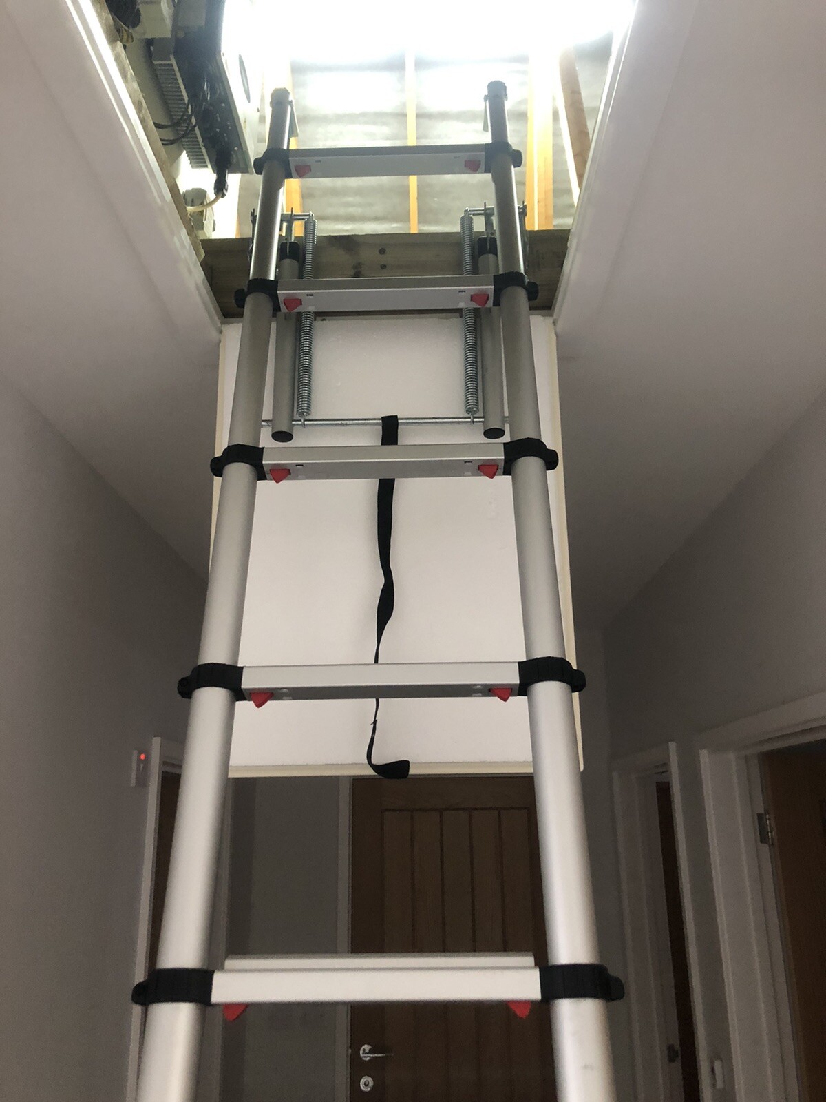 Werner Telescopic Aluminium Loft Ladder Attic Space Access Hatch 2.9m