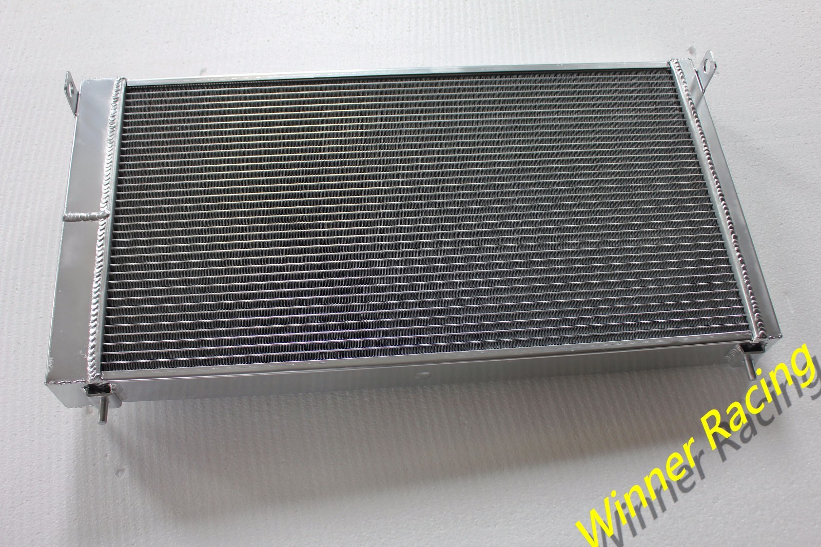 ALUMINUM RADIATOR FOR Ferrari De Tomaso Pantera 5.8L 5753CC V8 M/T 1971-1989