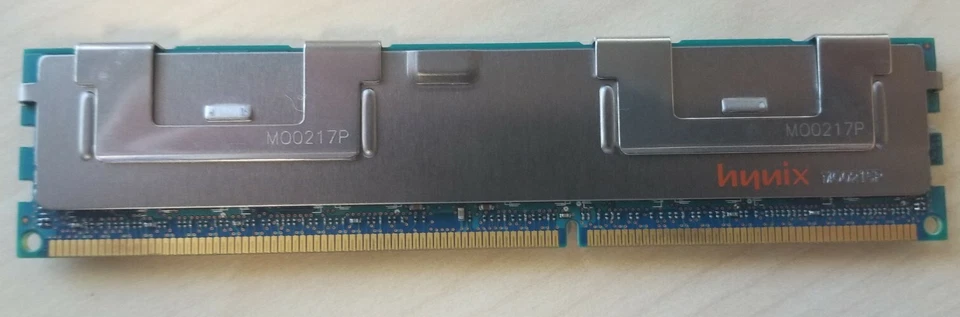 32GB (8 x 4GB) PC3-10600R DDR3-1333 ECC Server RAM Memory Hynix HMT151R7BFR4C-H9 - Image 3 of 3