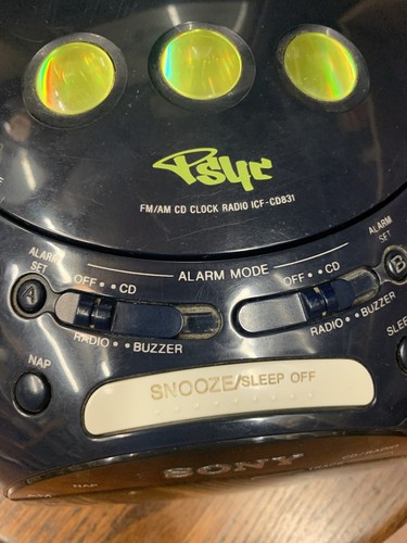 Sony ICF-CD831 Blue Psyc Dream Machine FM/AM CD Player Alarm Clock Radio Works - Picture 4 of 24