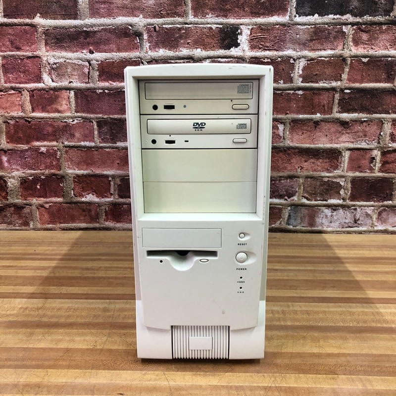 Classic Custom Beige ATX Retro Gaming PC w/Motherboard & Drives No HDD
