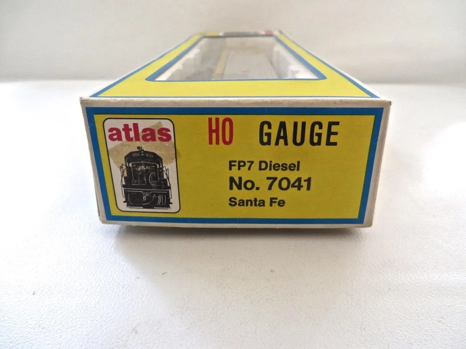HO Atlas 7041 Santa Fe Yellow Bonnet FP7 Powered Diesel - Image 2 of 4