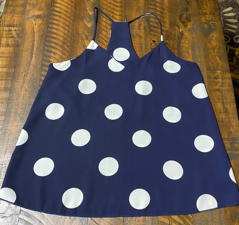 Женский темно-синий и белый расклешенный топ Chico's в горошек размер S с ремешком для спагетти - Изображение 3 из 4