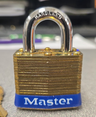 MASTER LOCK (4KA) LAMINATED BRASS PADLOCK *NEW IN FACTORY BOX*