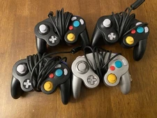 Nintendo Gamecube Controllers 4 included great for mulitplayer (GREAT CONDITION)
