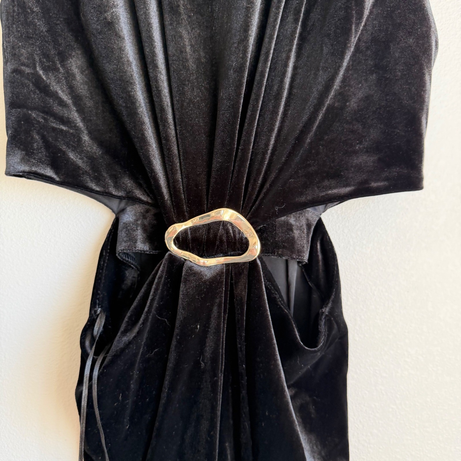 Zara Cut Out Black Velvet Midi Dress Size Small thumbnail 8