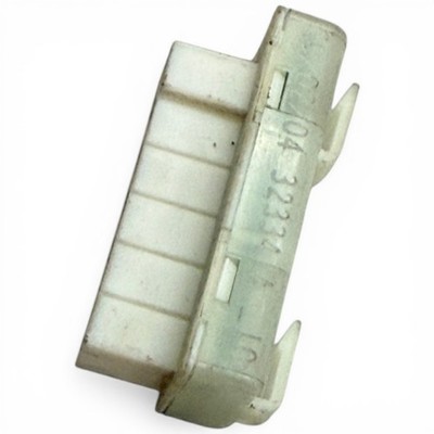 11-21 Mercedes W222 S63 S550 Sprinter Voltage Converter Power Distributor Fuse