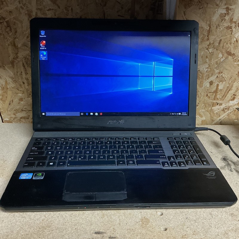 Asus G55VW core i7-3630QM 2.40GHz 8GB RAM 500GB HDD