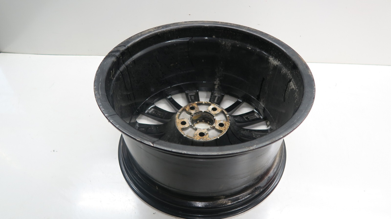 2014-2019 Maserati Ghibli OEM (1) One 19" Wheel Rim 19x10J ET40 INV#2