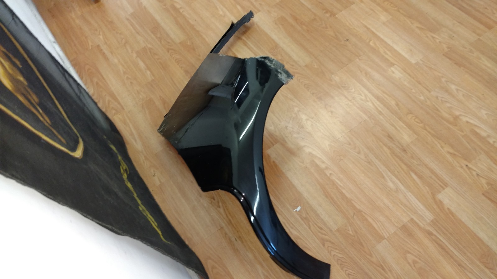 LAMBORGHINI MURCIELAGO FRONT RIGHT PASSENGER SIDE FENDER OEM 410821022