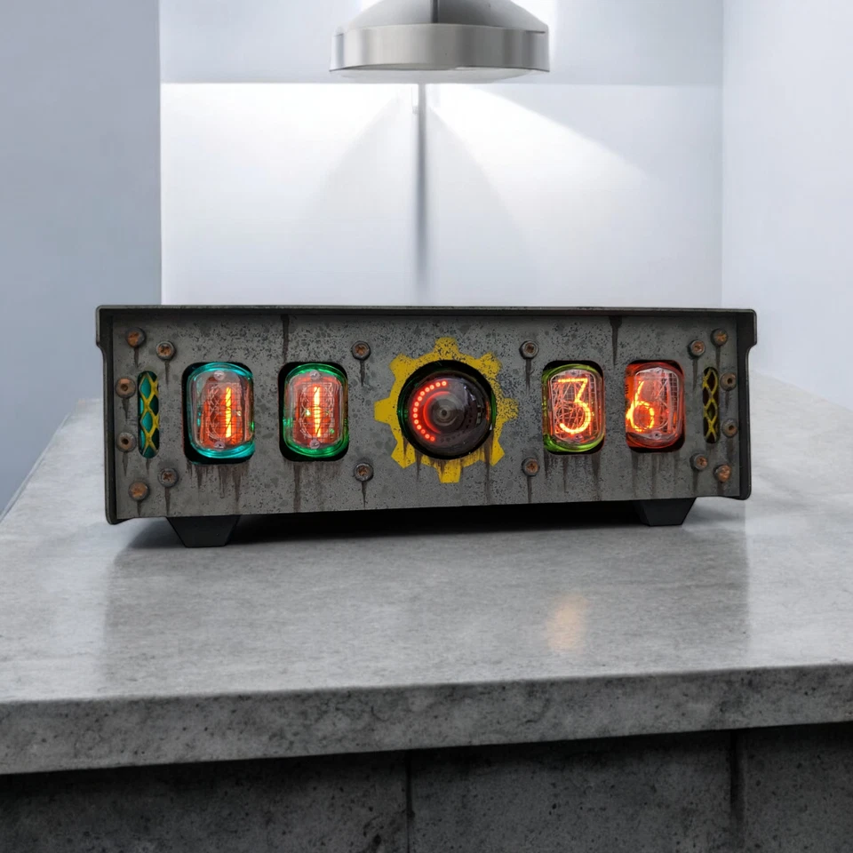 Nixie tube clock with IN-12 tubes and A-101/OG-4 dekatron in metallic case - Image 2 of 4