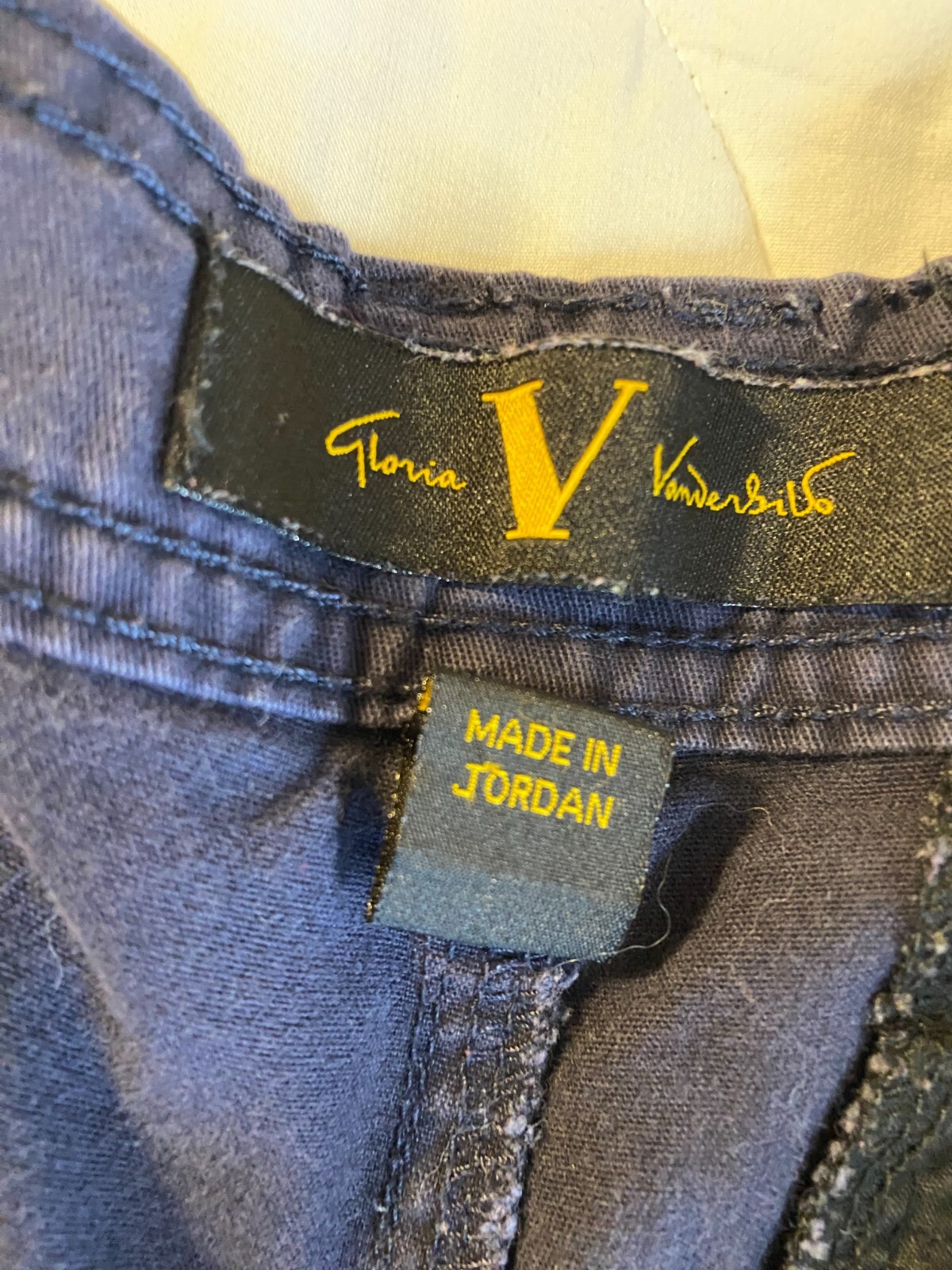 Gloria Vanderbilt Women’s Plus Sz 16 Short 4 Pocket Blue Pants thumbnail 6