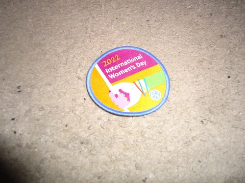 USED GIRLGUIDING INTERNATIONAL WOMEN'S DAY 2022 CLOTH BADGE