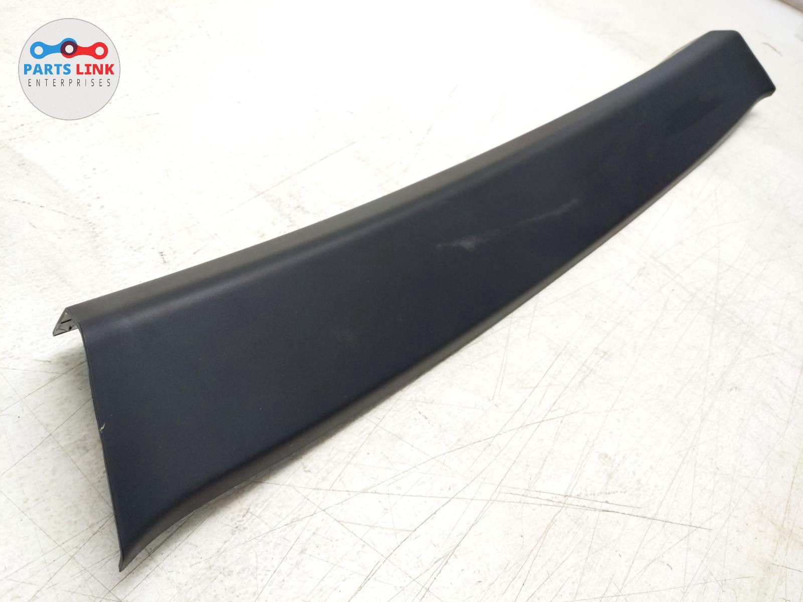 2016-20 BENTLEY BENTAYGA REAR GATE UPPER TRIM WINDOW MOLDING HATCH INNER PANEL