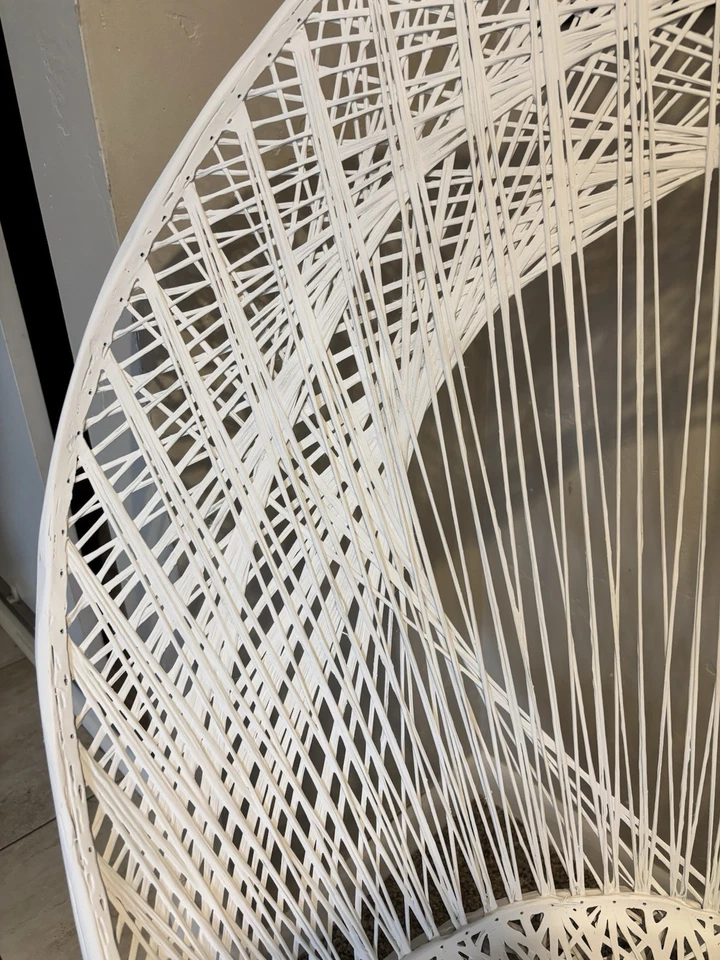 Silla Russell Woodard Tejida Fibra de Vidrio Alta Respaldo Ventilador Pavo Real Diamante Foto 4 de 4