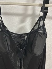 Urban Outfitters Black Lace Trim Full Slip Womens Size S Adjustable Straps