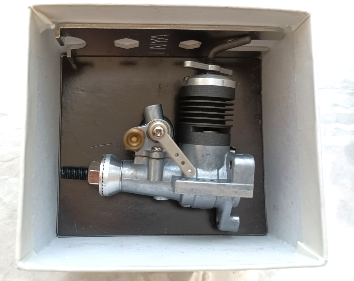 VINTAGE ENYA 06D-II T.V. DIESEL ENGINE w/ BOX, MANUAL & WRENCH NOS
