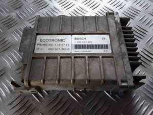 VW GOLF II 19E, 1G1 Motorsteuergerät ECU 893907383B 71816762 25452981