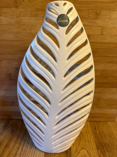 Linda Blattform Keramik Vase weiß Wohndeko kreative Blumenvase UVP 20£