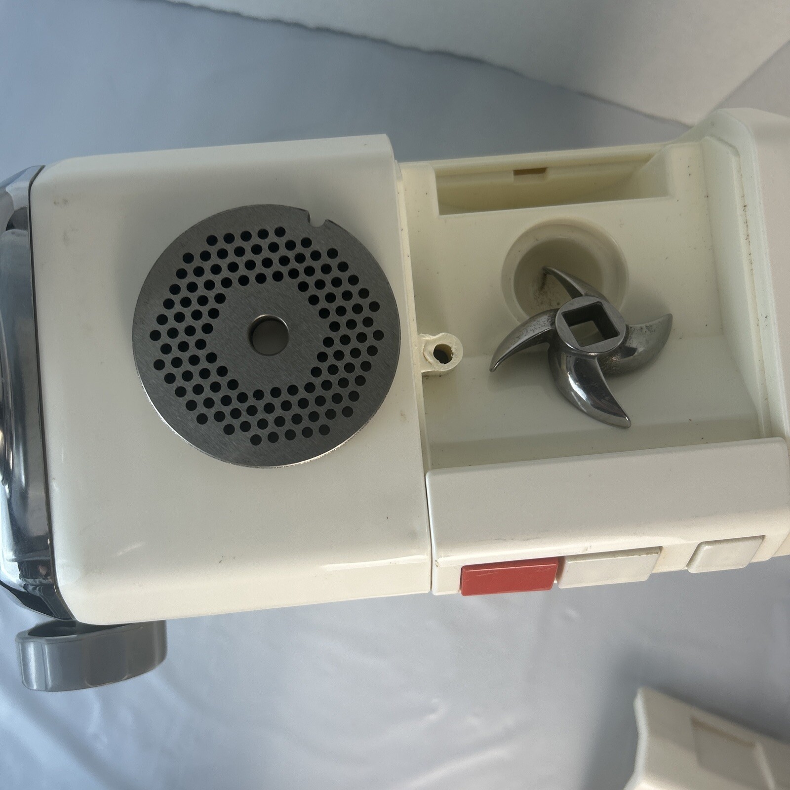 Tasin TS108 Meat Grinder Excellent Condition With Accessories Tested