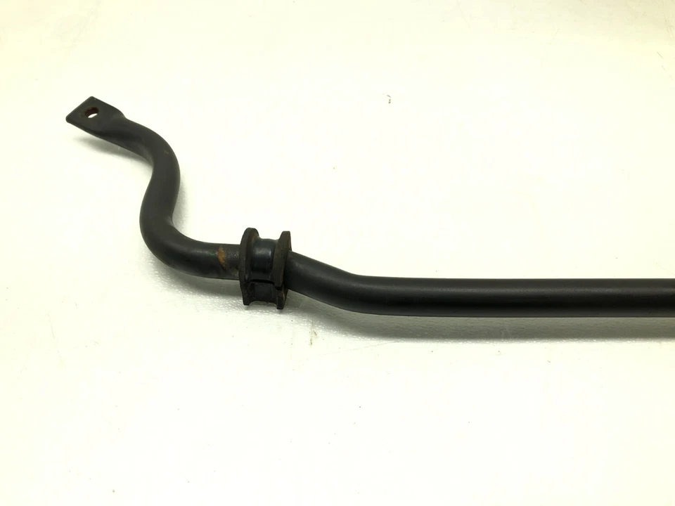 Chevrolet Suburban 2015-2020 estabilizador delantero oscilante barra antivuelco fabricante de equipos originales. Foto 3 de 4