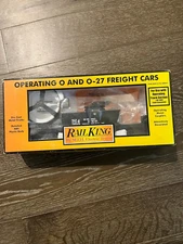 MTH 30-7695 RailKing TV4 Flat Car With Operating Helicopter New!