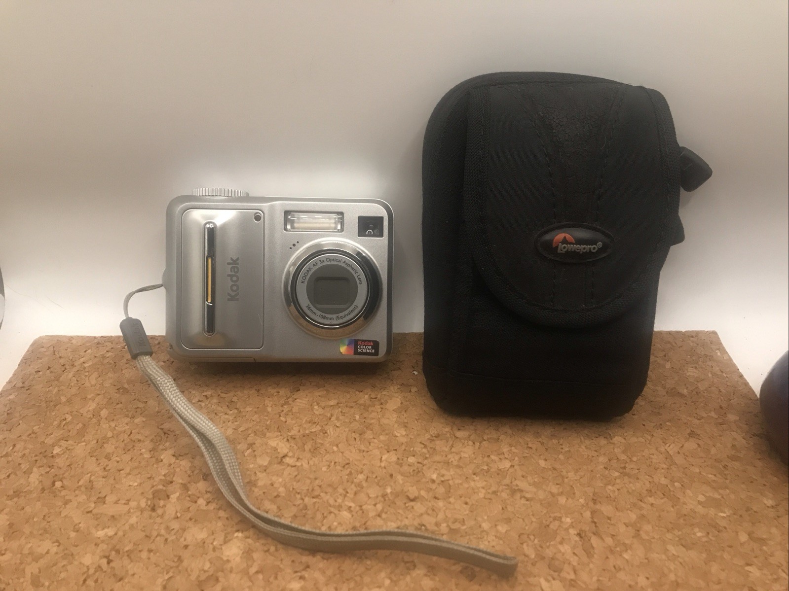 Kodak EasyShare C 653 6.1 Mega Pixels Compact Digital Camera