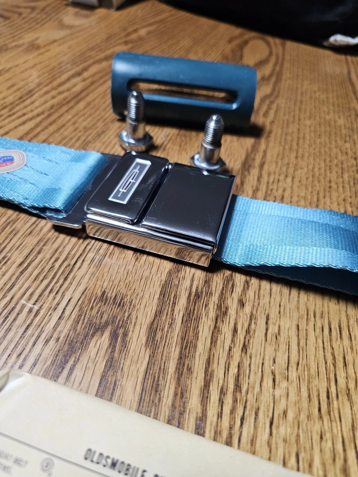 1964 Olds Oldsmobile Seat Belt 982408 NOS New Aqua Cutlass 442 Jetstar 88 F-85 - Image 3 of 4