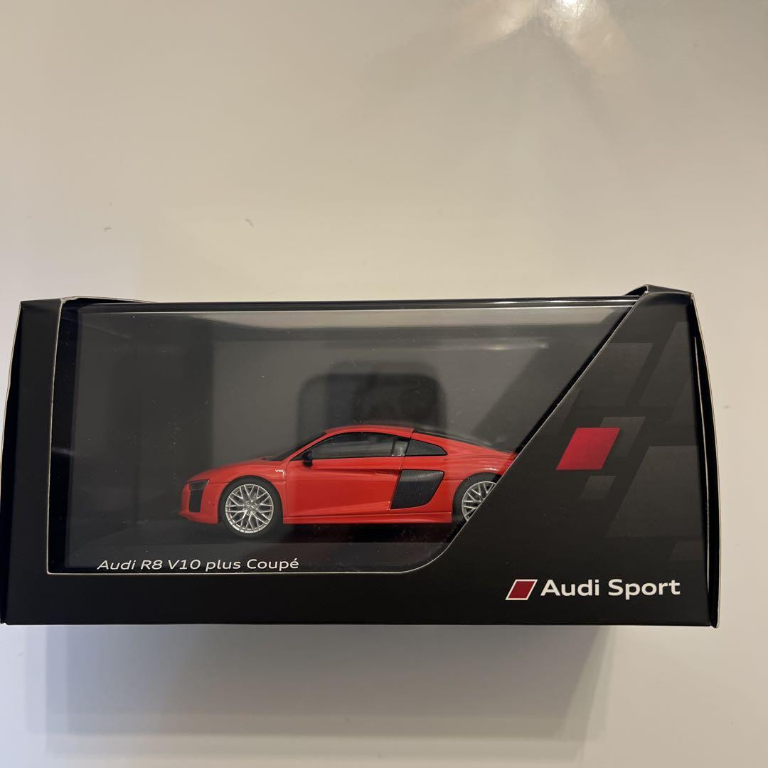 Audi R8 V10 plus Coupé ミニカー レッド Audi R8 V10 Plus Mini Car 1:43 Scale Red Audi Sport