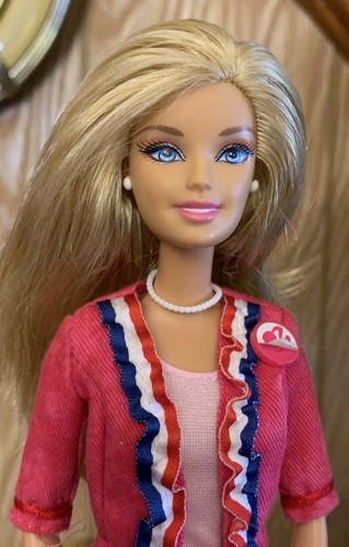 Barbie I Can Be... President Doll Proyecto Casa Blanca 2012 - Imagen 2 de 7