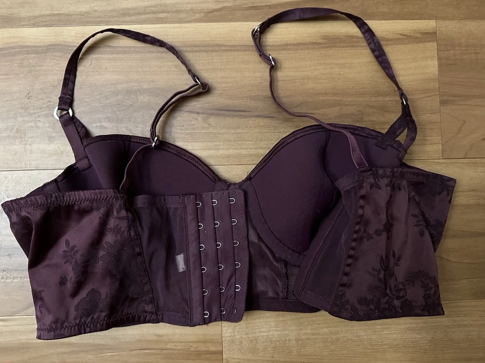 De colección Y2K Victoria’s Secret Etiqueta Plateada Ciruela Púrpura Corsé Sujetador Pin-Up Hada Gótica Foto 3 de 3