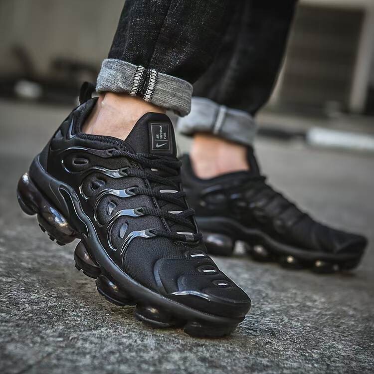 DS New Nike Air Vapormax TN Plus Triple Black comfortable men's shoes