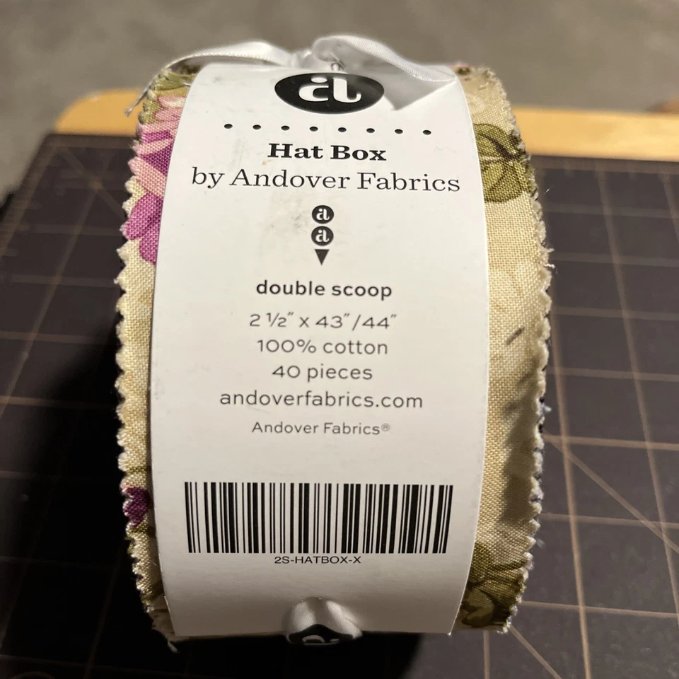 Telas Andover - Rollo de gelatina caja sombrero 2,5” x 43” 40 piezas Foto 2 de 3