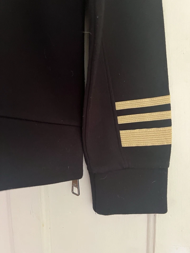 Sudadera Top Neil Barrett $475.00 Tejido Grueso Charreteras Inspiración Militar Talla M Foto 4 de 4