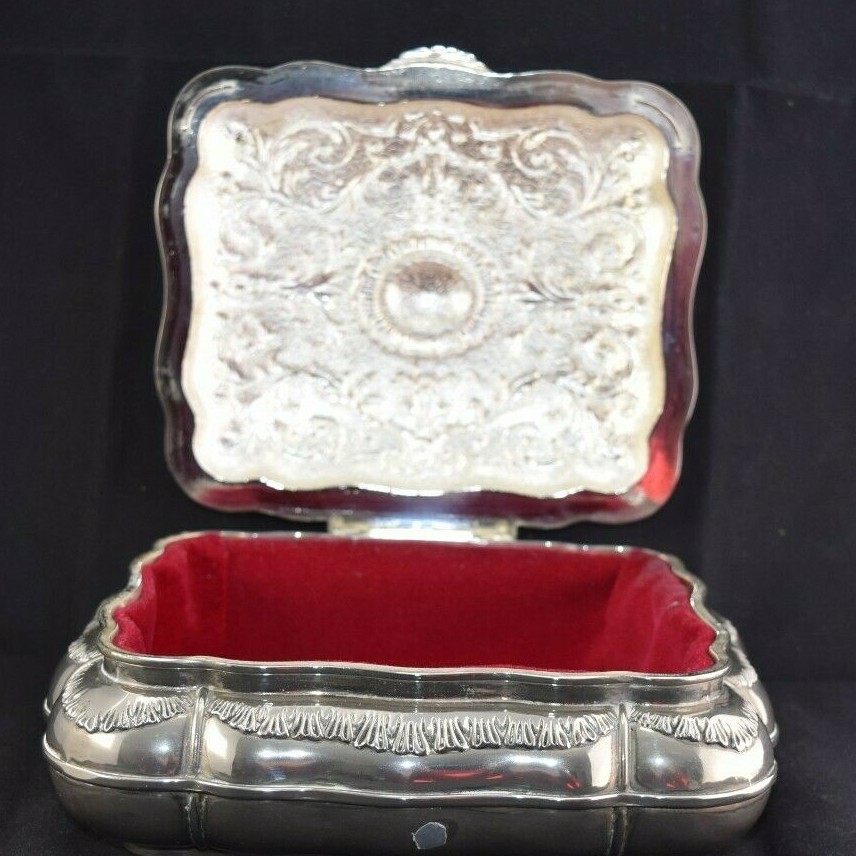 Picture 3 of 6