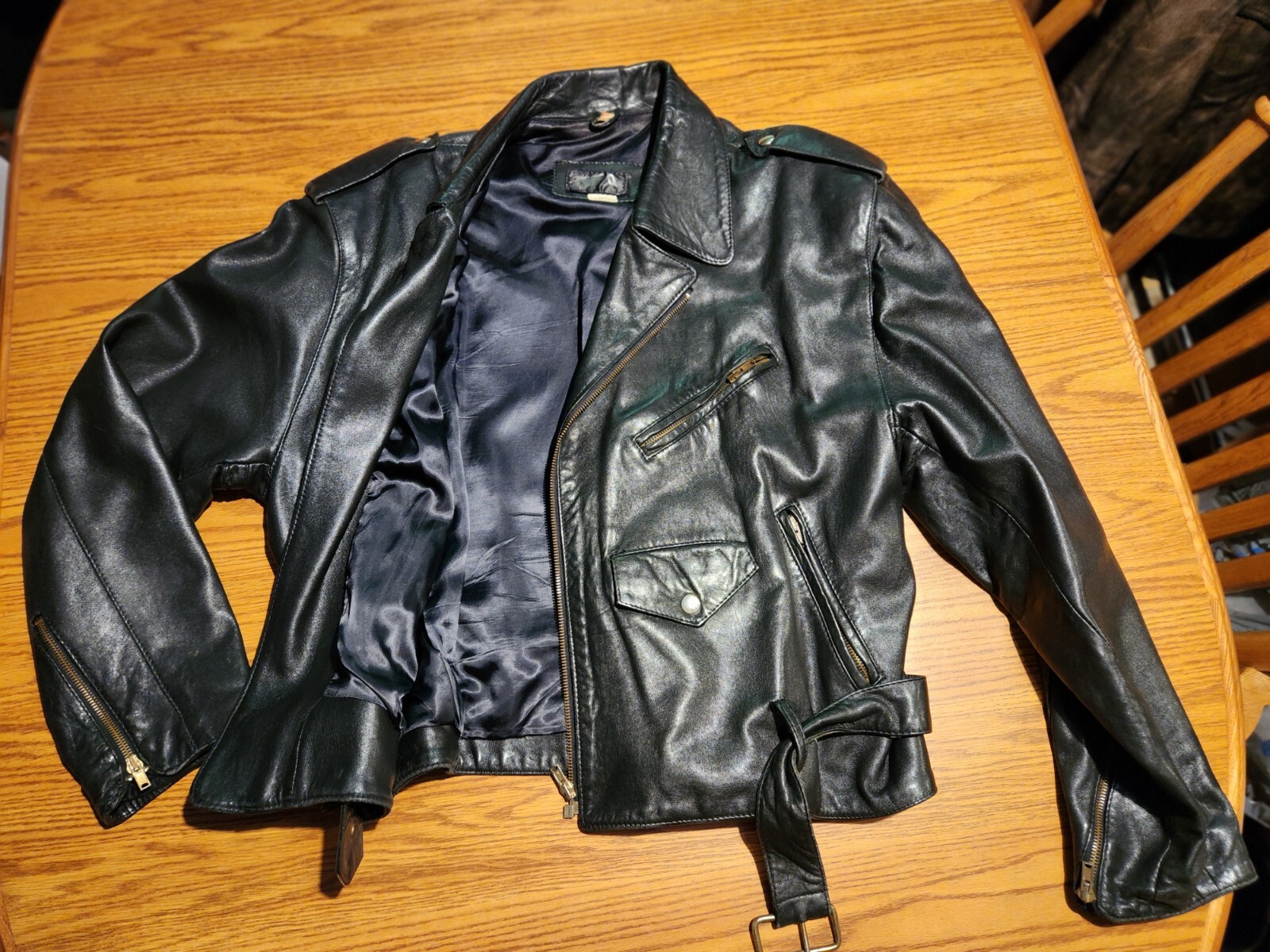 Perfecto Style English Leather "Q" Brand Jacket Sz M Made In England. EUC.