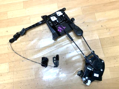 TOYOTA VOXY ZRR70W ZRR75W Left rear Door Power Slide Motor LH