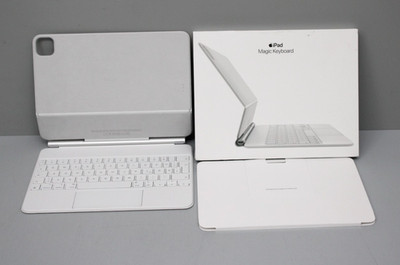 Apple Magic Keyboard, Deutsche Tastatur Weiß für iPad Air 4 Gen, Pro 2 & 3 Gen.