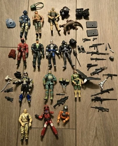 Vtg Lot of 13 Hasbro Gi Joe ARAH 1980's GI Joe 2000-2005 Weapons Accessories
