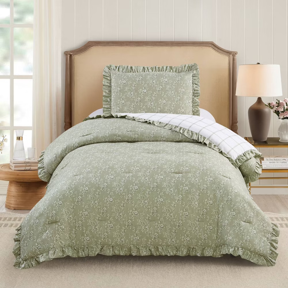 Modern Heirloom 2pc Twin/Twin XL Floral Ruffle Comforter Bed