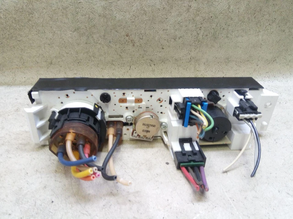 Control de temperatura climatizado aire acondicionado con descongelación trasera compatible con 96-05 Chevrolet Astro w66 Foto 4 de 4