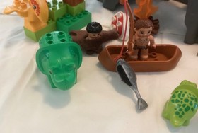 Lego Duplo Dino Valley 5598 Caveman Dinosaurs Set~Includes HTF Dino Caveman Fur