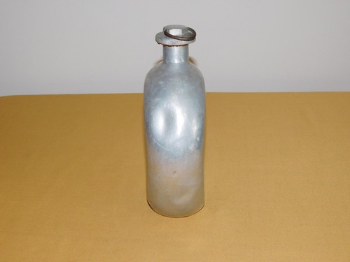 VINTAGE 8 3/4" HIGH ALUMINUM MIRRO CANTEEN - Picture 2 of 8