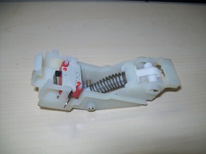 Türschloss Türverriegelung Geschirrspüler Ersatzteil Bauknecht Spülmaschine #26