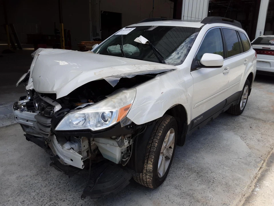 Motor de arranque usado serve: 2013 Subaru Legacy AT grau A - Imagem 4 de 4