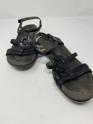 privo sandals clarks
