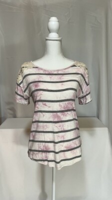 TOP GIRL Ladies Pink and Gray Strips Lacy Short Sleeves Size Medium
