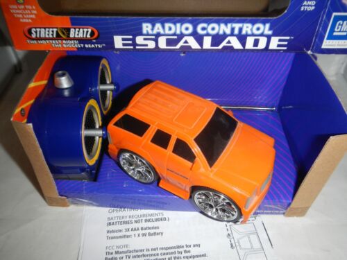 Street Beatz Radio Control 2005 Cadillac Escalade RC Car Truck - Picture 4 of 7